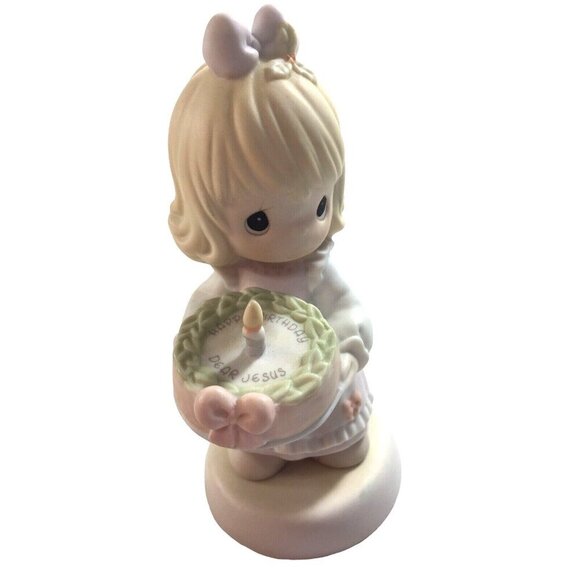Precious Moments Figurine Happy Birthday Dear Jesus 1997 272523 Collectible 6" - Picture 1 of 7